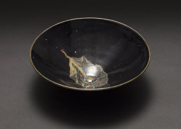 吉州窯 烏金釉葉紋碗