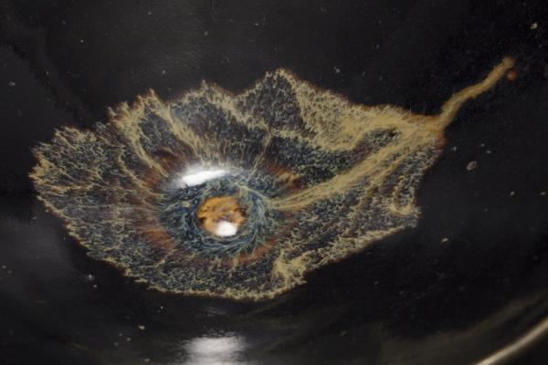 吉州窯 烏金釉葉紋碗