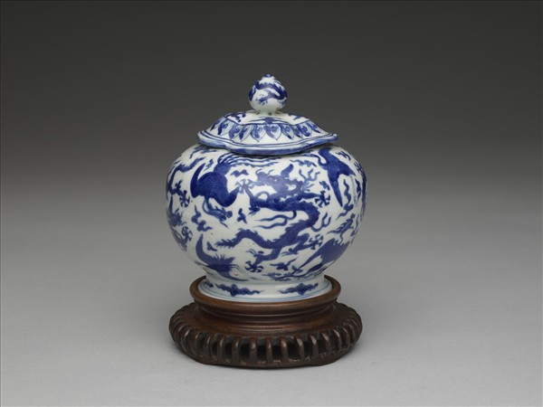 青花龍鳳紋蓋罐