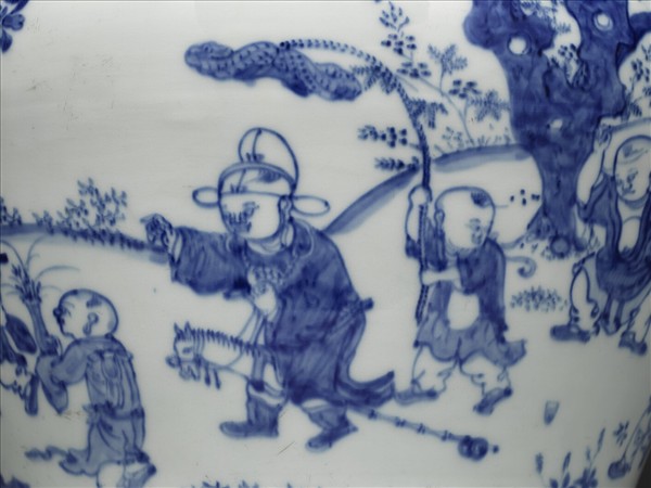 青花嬰戲圖蓋罐