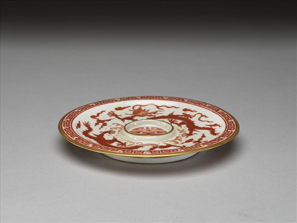 紅彩描金雲龍紋盤