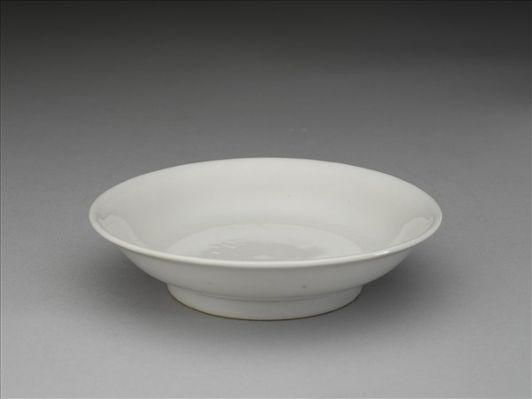 甜白釉碟