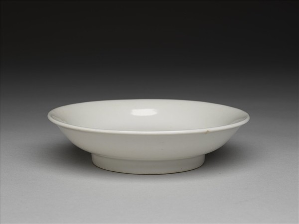 甜白釉碟