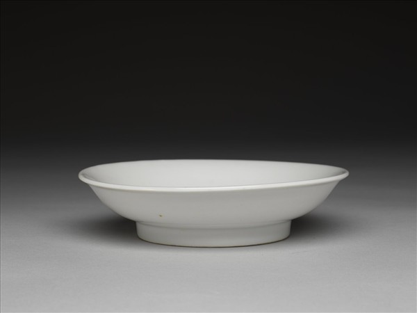 甜白釉碟