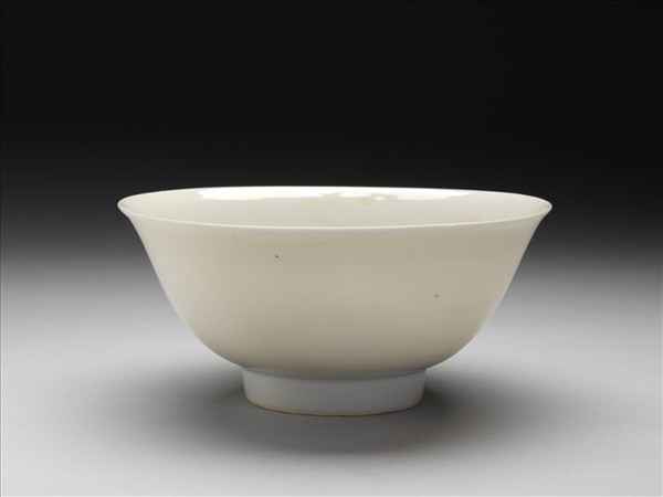 甜白釉碗