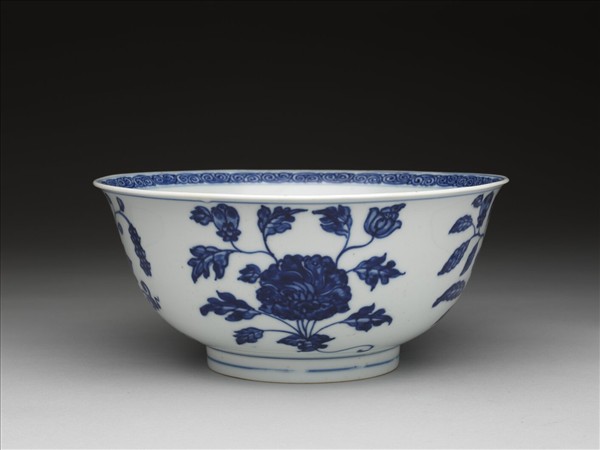 青花花果紋碗