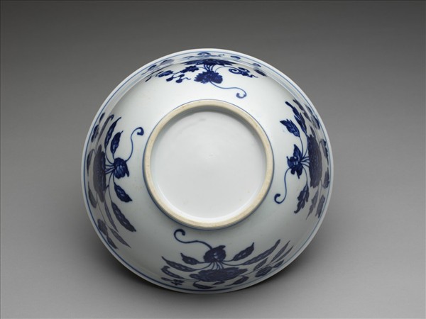 青花花果紋碗