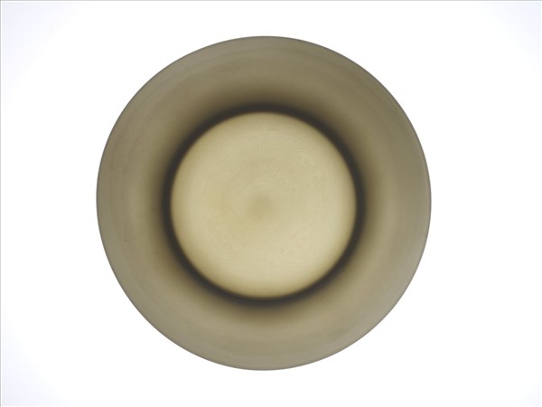 甜白釉番蓮八寶團壽紋盤