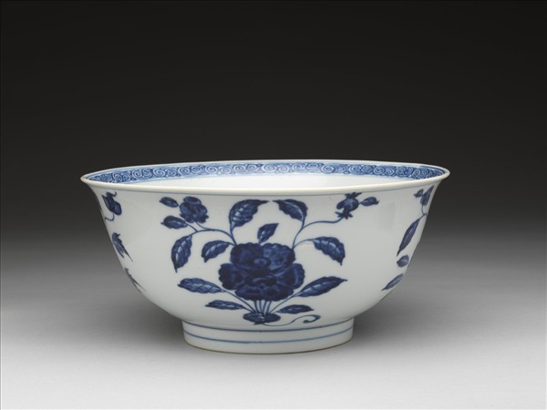 青花花果紋碗