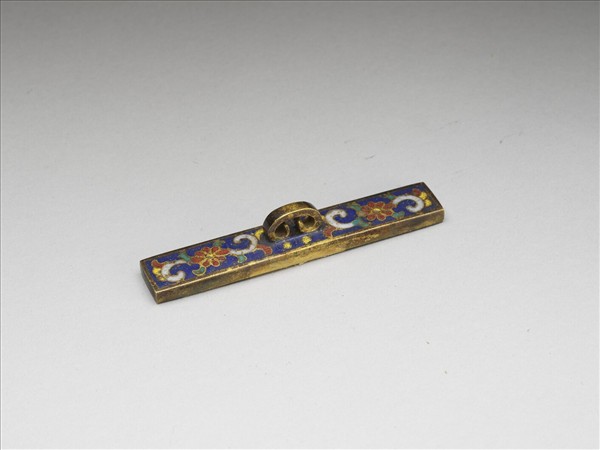 掐絲琺瑯倣圈書鎮