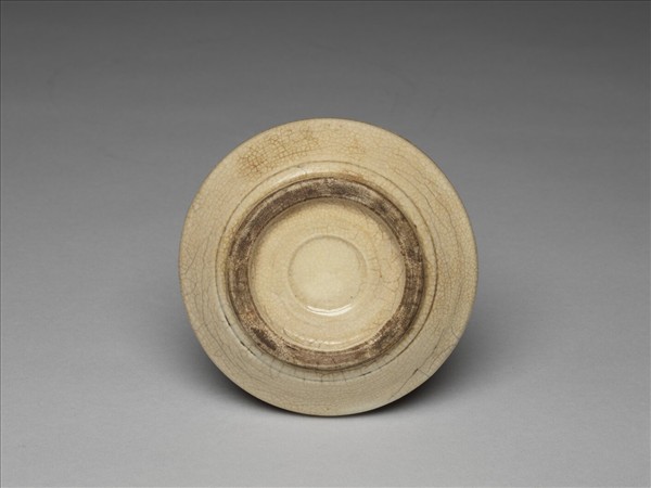 白瓷劃花印泥盒