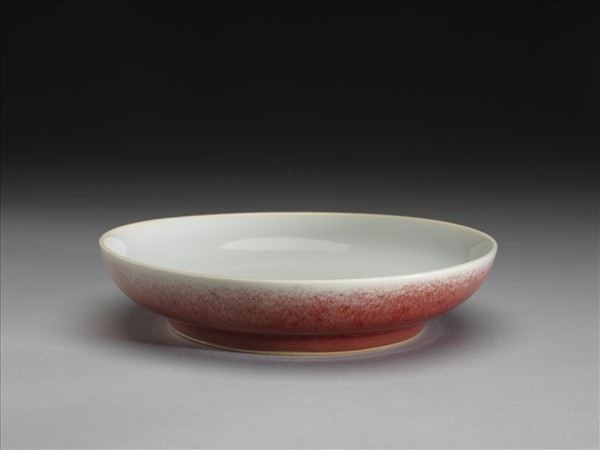 霽紅釉白裡盤