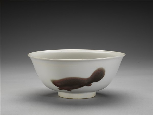 釉裡紅三魚紋碗