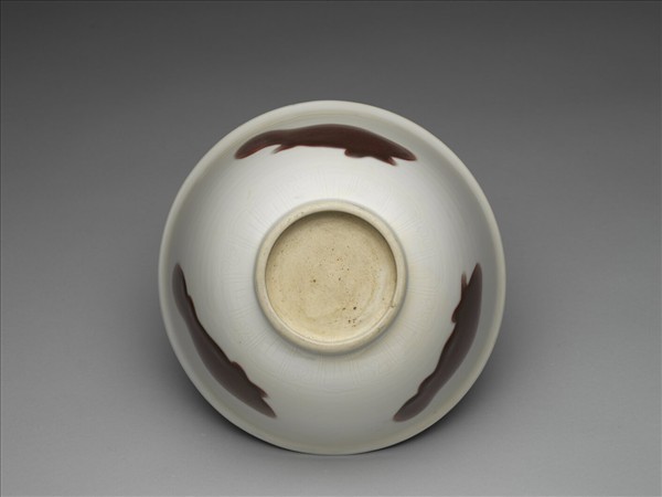 釉裡紅三魚紋碗