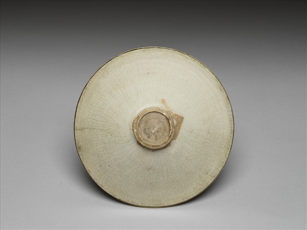 青白瓷劃花花卉紋碗