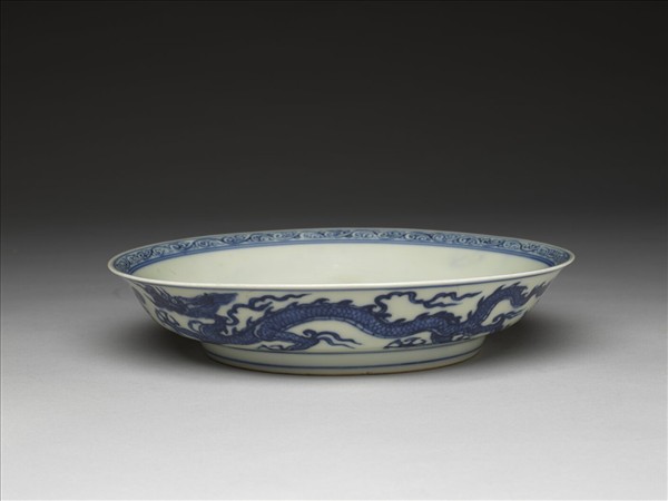 青花雙龍戲珠紋盤