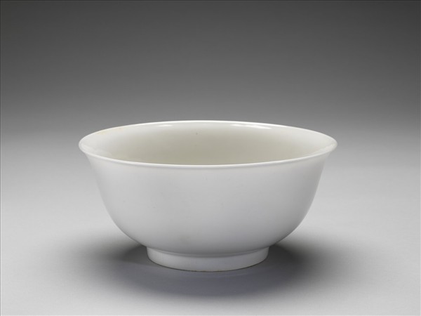 甜白釉碗