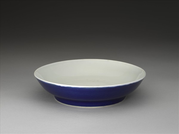 霽青釉白裡雙龍紋盤