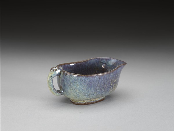 天藍釉匜