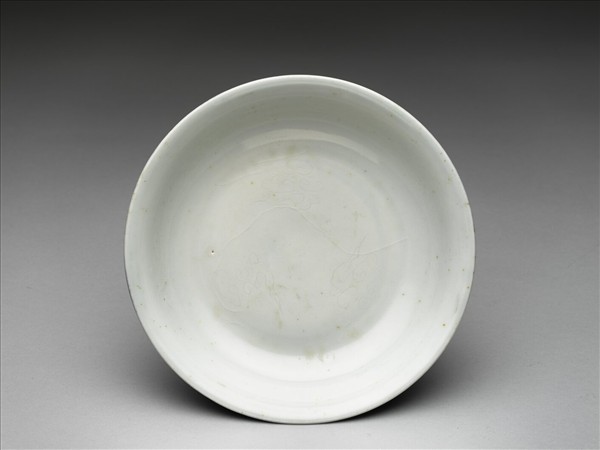 霽青釉白裡雙龍紋盤