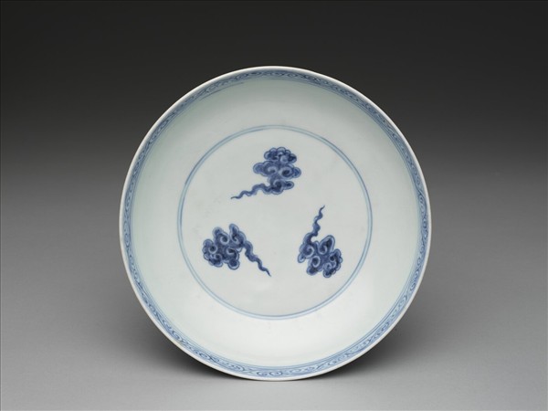青花穿花雙鳳雲紋盤