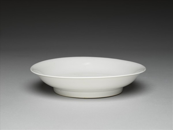 甜白釉盤