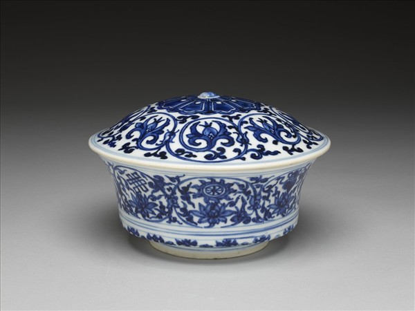 青花八寶紋蓋碗