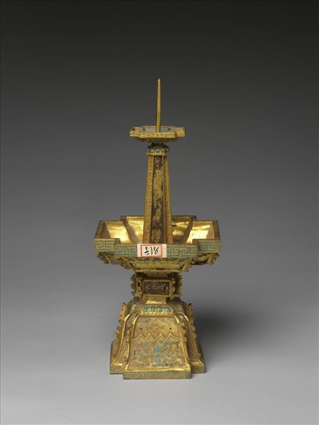 銅鍍金嵌玉及填琺瑯燭台(五供)