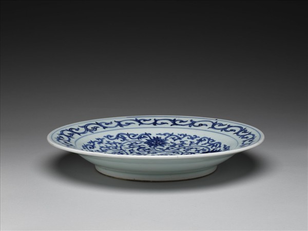 青花番蓮紋盤