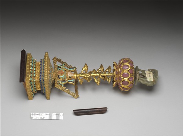 銅鍍金嵌玉及填料七政寶（寶馬）