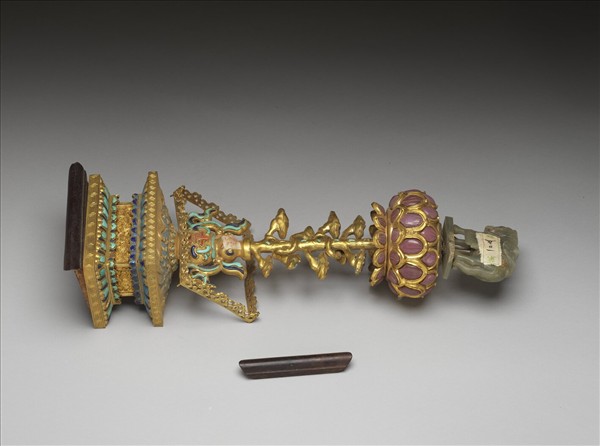 銅鍍金嵌玉及填料七政寶（寶馬）