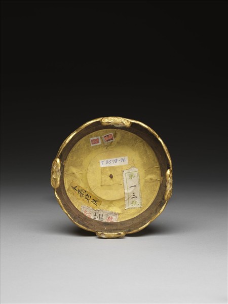 銅鍍金嵌料及螺鈿法輪