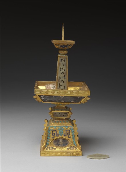 銅鍍金嵌玉及填料燭台（五供）
