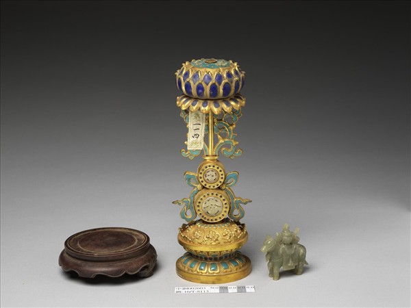 銅鍍金嵌玉及填料七政寶（寶馬）