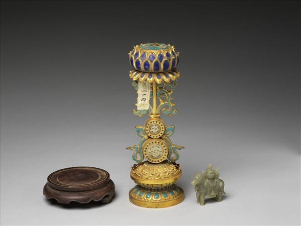 銅鍍金嵌玉及填料七政寶（寶馬）