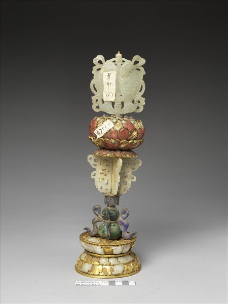 銅鍍金嵌玉及填料八寶（魚寶）