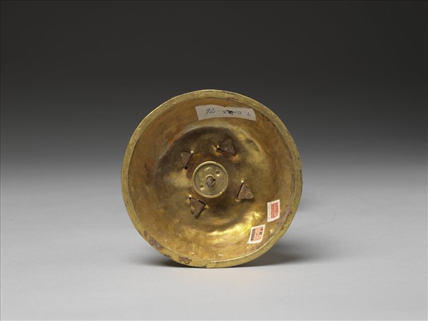 銅鍍金嵌玉及填料八寶（法螺）