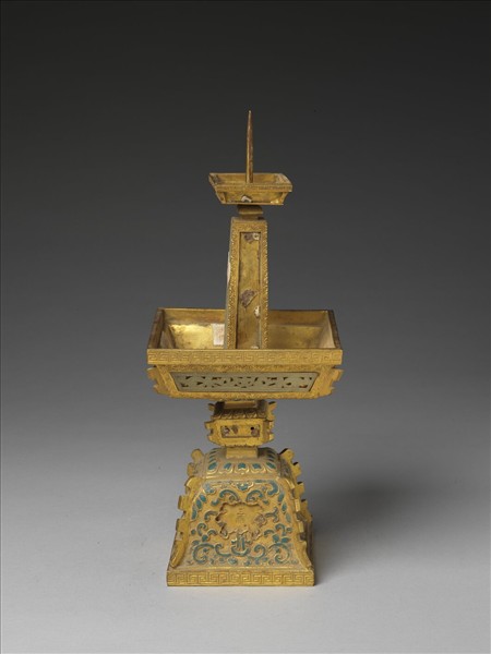 銅鍍金嵌玉及填料燭台（五供）