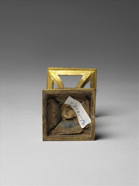 銅鍍金嵌青金石觚（五供）