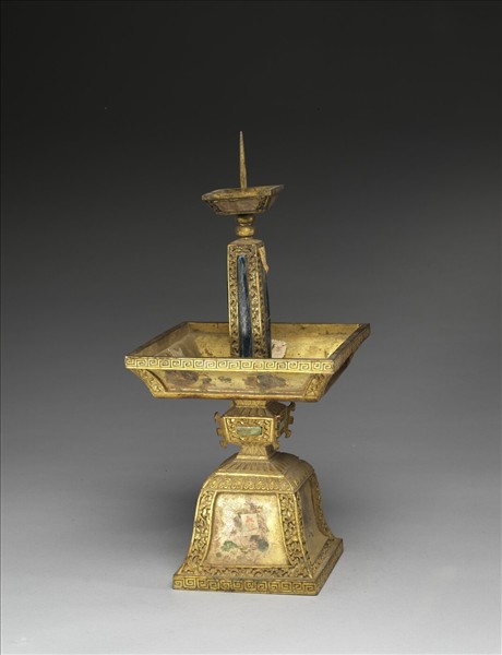 銅鍍金嵌玉及青金石燭台（五供）