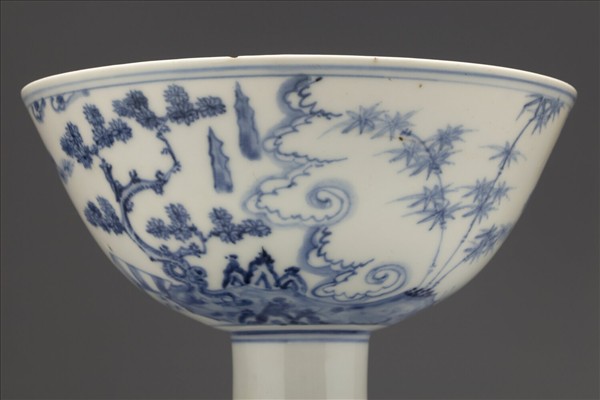 青花山水三友圖高足碗