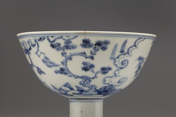 青花山水三友圖高足碗