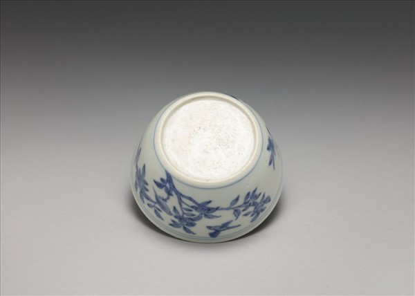 青花梵文花鳥紋杯