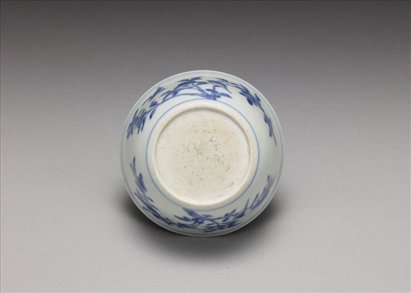 青花梵文花鳥紋杯