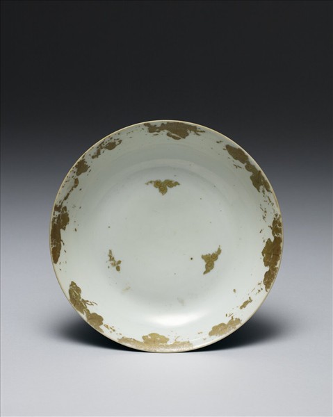 孔雀綠釉描金花卉紋盤