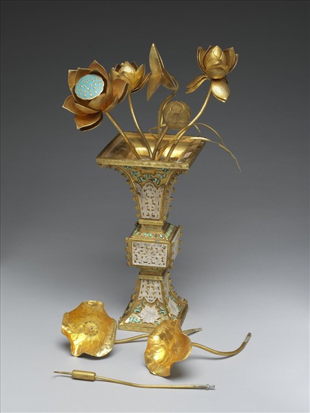 銅鍍金嵌白玉、綠松石及料片五供-花瓶（一對）