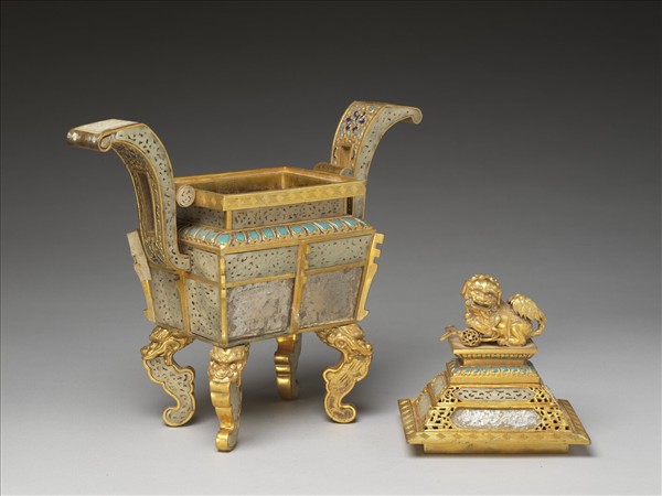 銅鍍金嵌透雕玉及填料爐（五供）