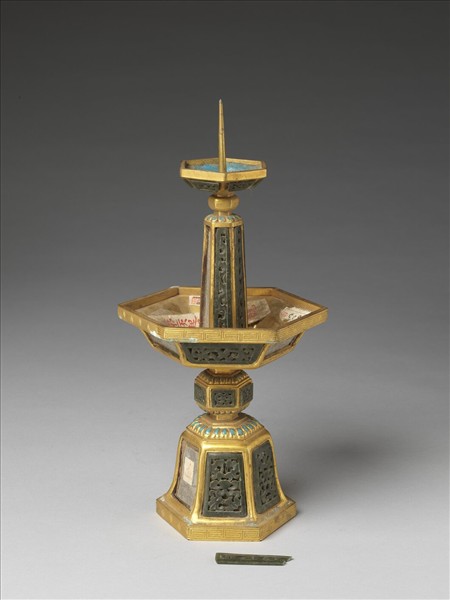 銅鍍金嵌玉及填料燭台(五供)