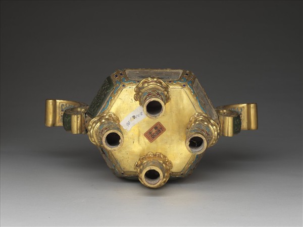 銅鍍金嵌玉及填料爐（五供）