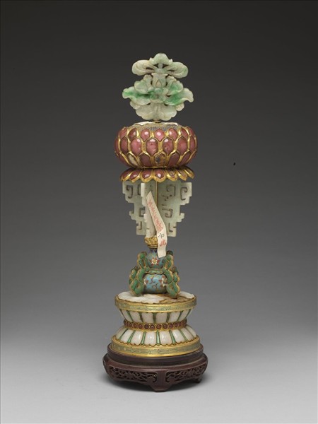 銅鍍金嵌玉及料石八寶（蓮花）